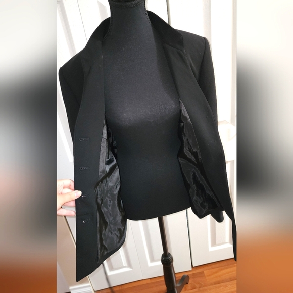 Belted button up Blazer - Picture 2 of 4